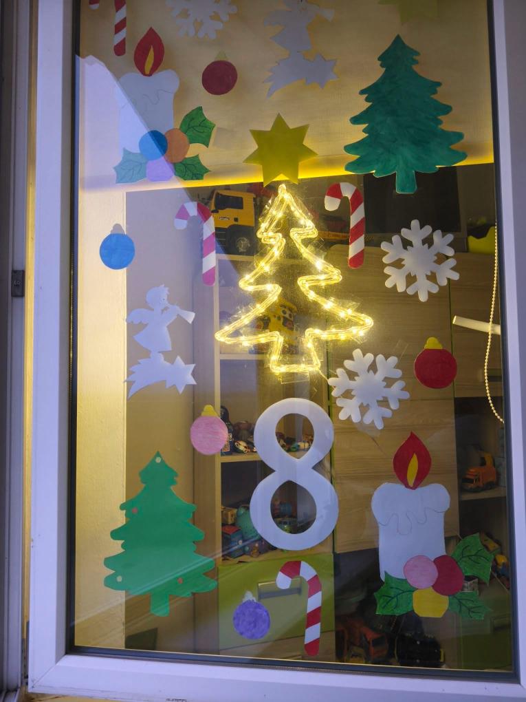 adventné okno č.8